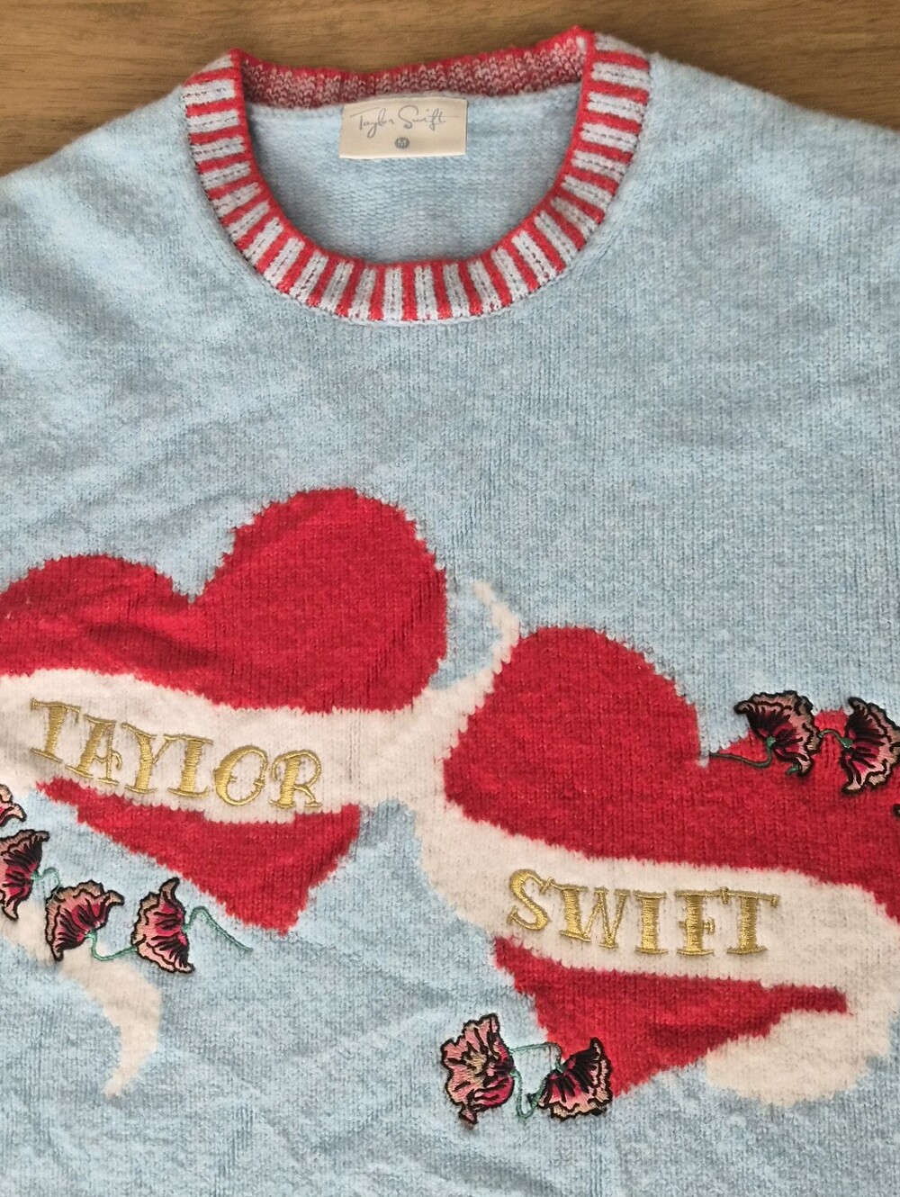 Taylor Swift Heart Holiday Sweater - Picture 3 of 4